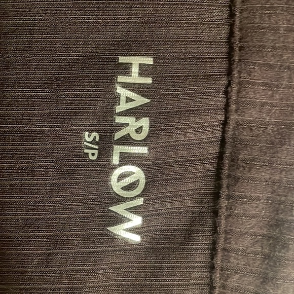 Brown size small soft Harlow cropped long sleeve worn once. - Picture 3 of 3